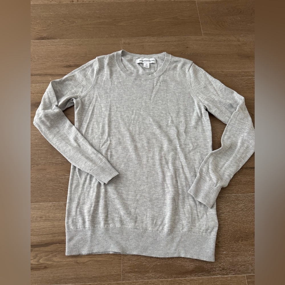Amazon Essentials Gray Crewneck Sweater Classic Knit